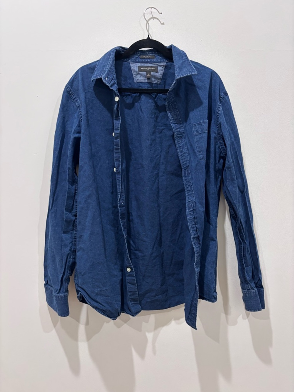 Banana Republic Factory Men’s Blue Button-Up Shirt